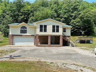 457 Harts Creek Rd, Verdunville, WV 25649