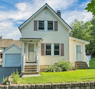 6 Davis Dr, Lebanon, NH 03766