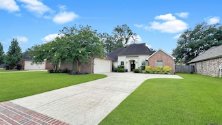 18467 Old Maplewood Dr, Prairieville, LA 70769