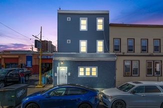 705 8th St, Union City, NJ 07087