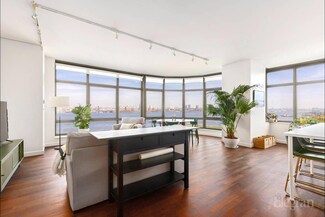 1 Morton Square Unit 10DW, New York, NY 10014