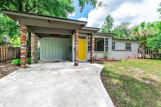 6815 Lotus Rd S, Jacksonville, FL 32211