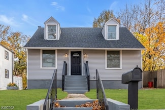 26 Center Oak Ave, Lawnside, NJ 08045