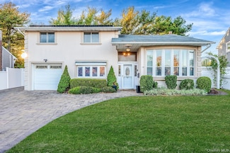 287 Clearmeadow Dr, East Meadow, NY 11554