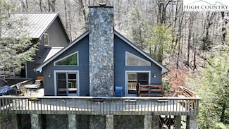 4966 Hickory Nut Gap Rd, Banner Elk, NC 28604