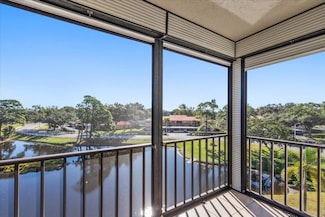 8199 Terrace Garden Dr N Unit 402, Saint Petersburg, FL 33709