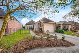 5448 Courtyard Dr, Gonzales, LA 70737