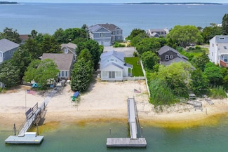40 E Beach Dr, Southampton, NY 11968