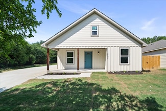 2502 NW 20th St, Fort Worth, TX 76106