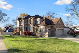 200 N School St, Mount Prospect, IL 60056