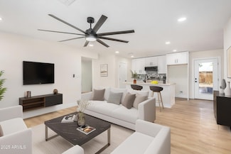 1368 W 14th St, Tempe, AZ 85281
