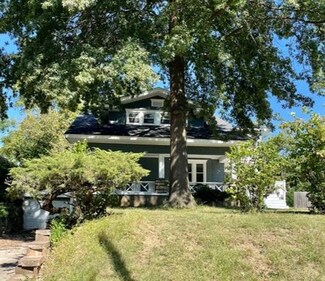 1864 E 76th Terrace, Kansas City, MO 64132