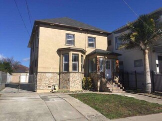 820 34th St, Emeryville, CA 94608