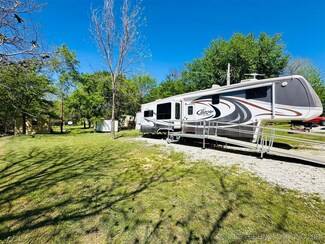 4964 Hawk Ln, Kingston, OK 73439