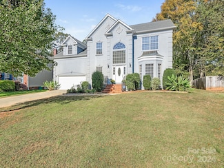 2916 Redfield Dr, Charlotte, NC 28270