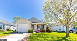 131 Avocet Ln, West Deptford, NJ 08086
