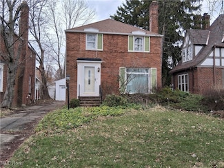 15611 Eldamere Ave, Cleveland, OH 44128