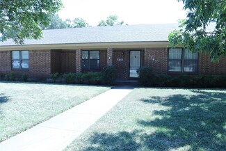 1243 Wedgewood Dr, Cleburne, TX 76033