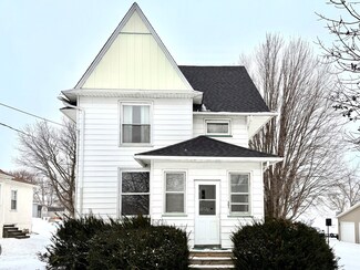 301 E Van Buren St, Ohio, IL 61349