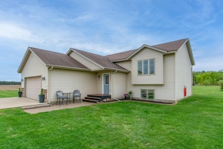 7903 S Long Lake Bay Rd, Brainerd, MN 56401