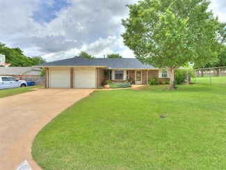 606 Zellers Ave, Kingfisher, OK 73750