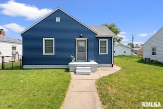 2117 Frisco Dr, Davenport, IA 52804