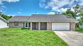 1425 SE 25th Ln, Cape Coral, FL 33904