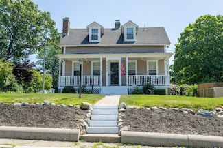 3846 Pawtucket Ave, East Providence, RI 02915