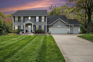 15410 Stoneridge Ct, Spring Lake, MI 49456