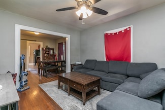 1002 Monroe St, Jefferson City, MO 65101