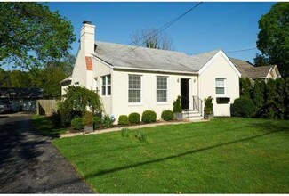 5902 Kennett Pike, Wilmington, DE 19807