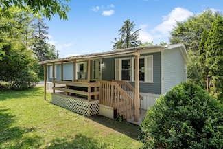 6 Sparrow St, Newburgh, NY 12550