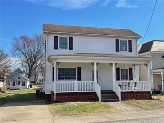 427 Victoria Ave, Williamstown, WV 26187