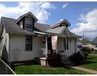514 Dupont Ave, Nitro, WV 25143