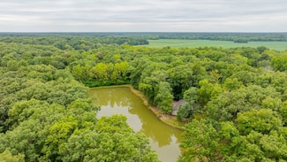 1812 Reno Rd, Sorento, IL 62086