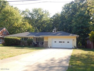 2128 Miami Rd, Euclid, OH 44117