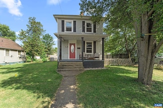 564 N Bath Ave, Waynesboro, VA 22980