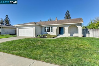 6829 Park Riviera Way, Sacramento, CA 95831
