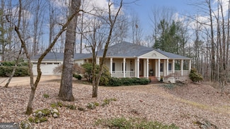 254 Ridgewood Rd, Clarkesville, GA 30523