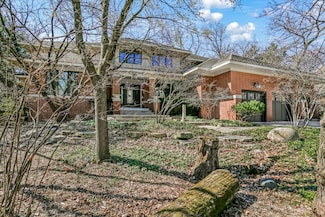8673 Timber Ridge Dr, Burr Ridge, IL 60527