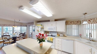 118 Bougainvillea Terrace, Parrish, FL 34219