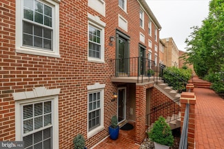 3277 Sutton Place NW Unit C, Washington, DC 20016