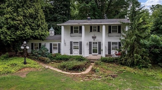 470 Hemstreet Rd, East Aurora, NY 14052