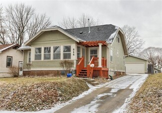 846 40th Place, Des Moines, IA 50312