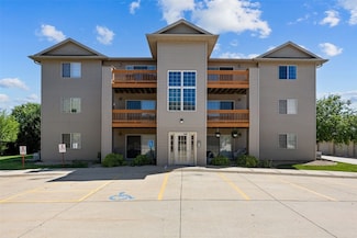 600 Colton Cir NE Unit 6, Cedar Rapids, IA 52402