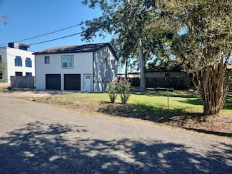 1313 Block St, Port Neches, TX 77651