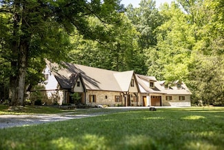 1175 Kratzinger Hollow Rd, Cobden, IL 62920