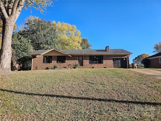 3025 Downing St, Shelby, NC 28152