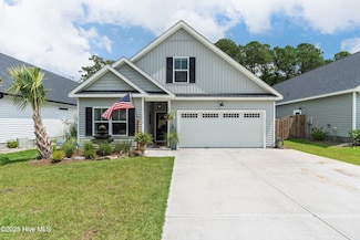 1218 N Caswell Ave, Southport, NC 28461