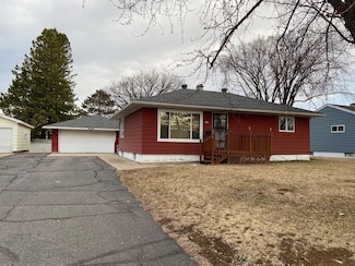 315 Kent Rd, Hoyt Lakes, MN 55750